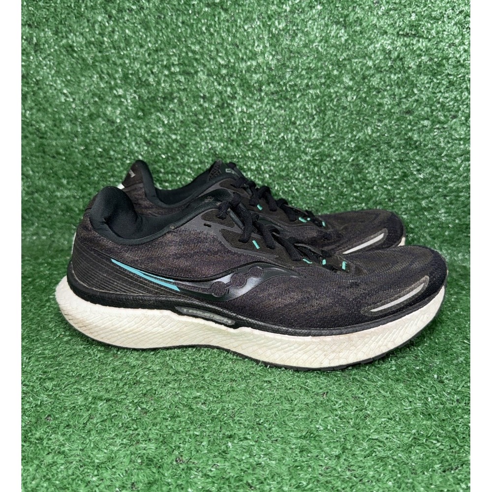Saucony Triumph 19 Women's Size 9.5 Black White‎ Running Shoes Athletic Sneakers